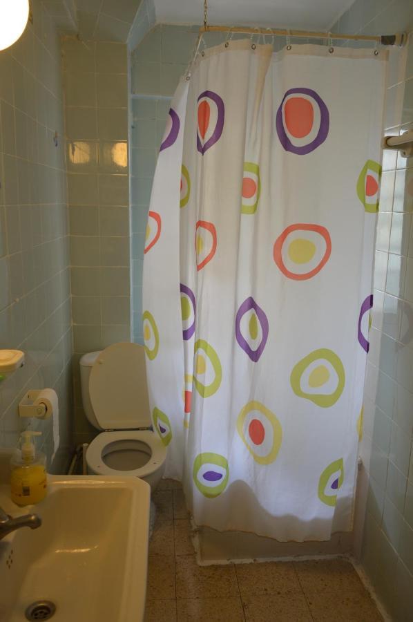 Habitaciones Compartidas En Un Apartamento 萨洛 外观 照片