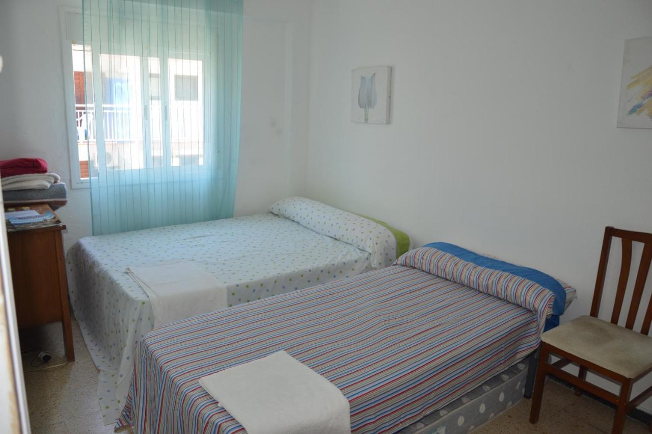 Habitaciones Compartidas En Un Apartamento 萨洛 外观 照片