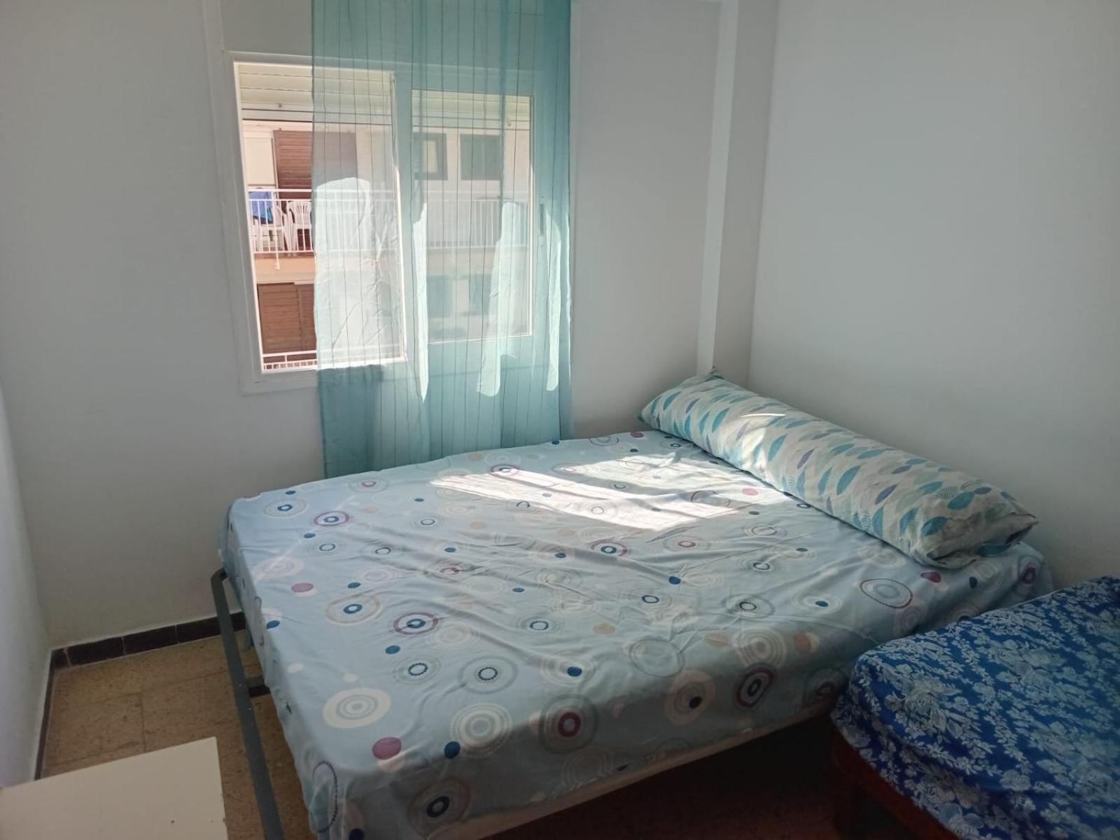 Habitaciones Compartidas En Un Apartamento 萨洛 外观 照片