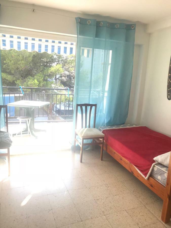 Habitaciones Compartidas En Un Apartamento 萨洛 外观 照片